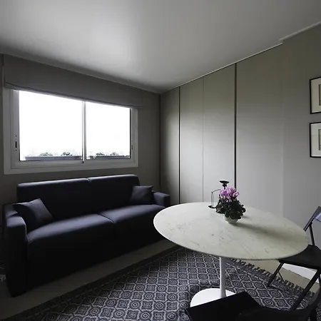 Veeve - Eiffel Tower View Apartamento